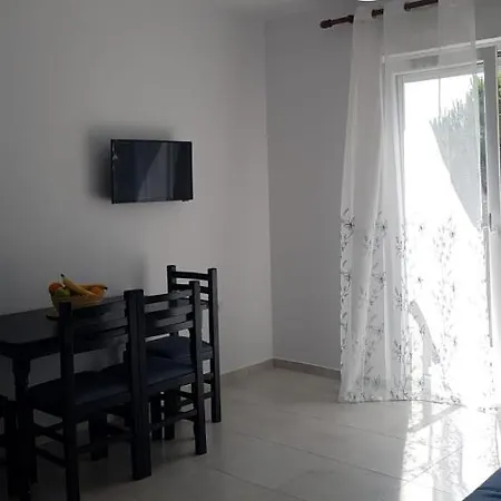 Shtepipushimi23 Rana E Hedhun Shëngjin