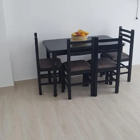 Appartamento Shtepipushimi23 Rana E Hedhun Shëngjin