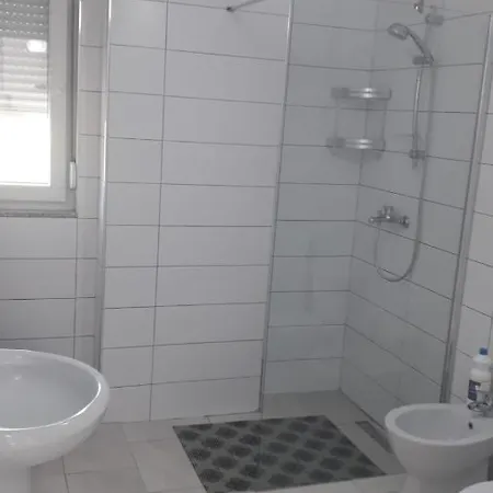 Appartamento Shtepipushimi23 Rana E Hedhun Shëngjin
