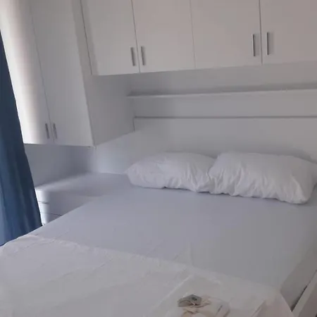 Shtepipushimi23 Rana E Hedhun Appartement *
