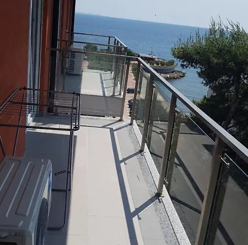 Shtepipushimi23 Rana E Hedhun Апартаменты *