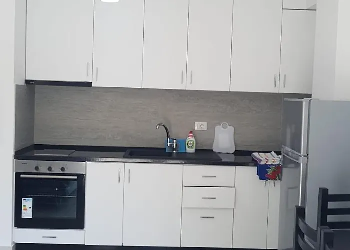 Апартаменты Shtepipushimi23 Rana E Hedhun